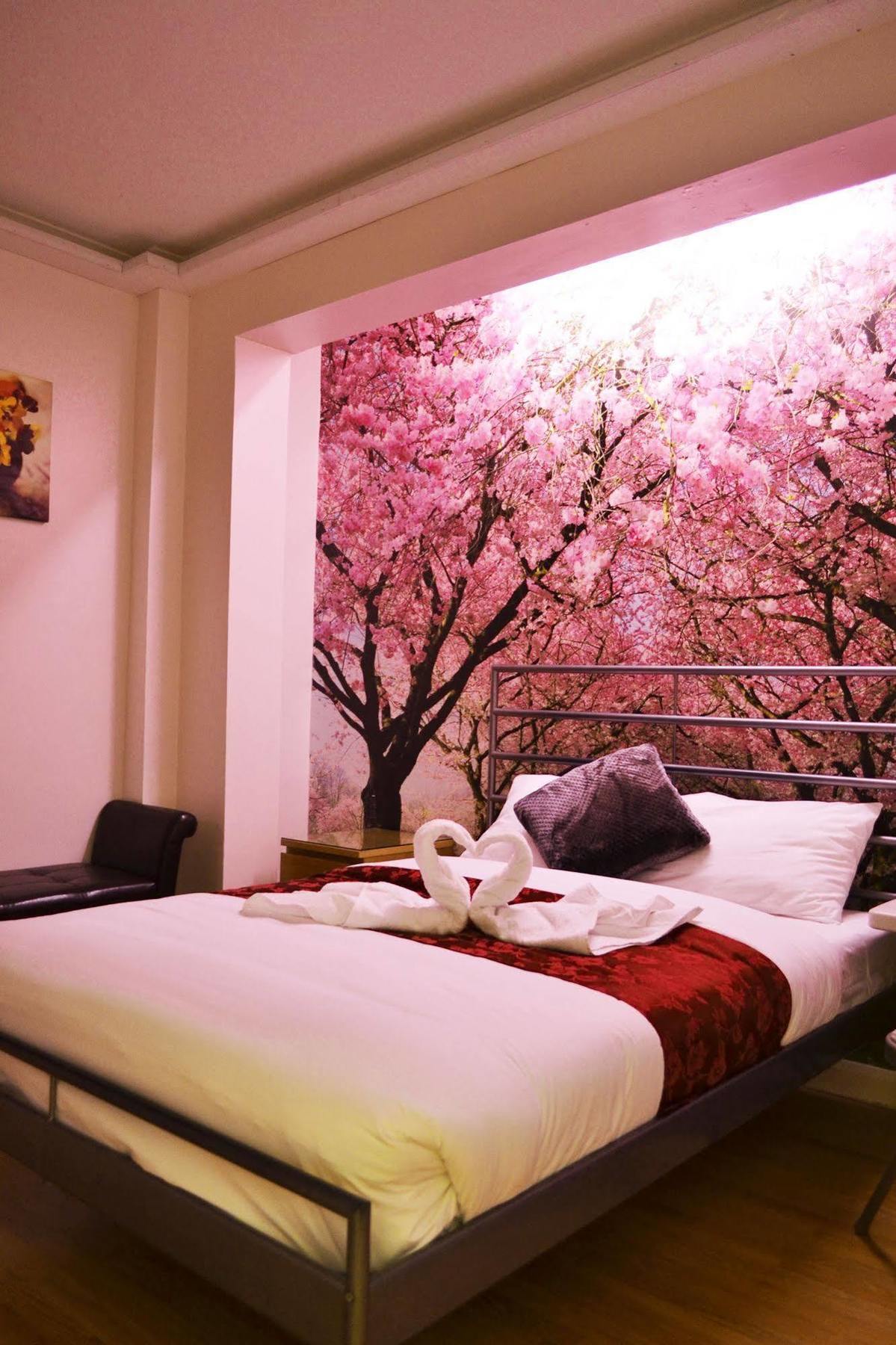 Barking Hotel Dış mekan fotoğraf